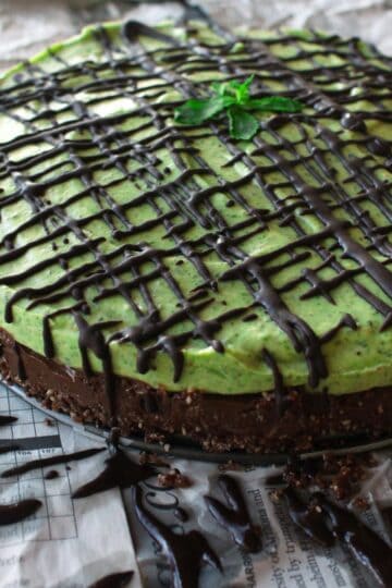 raw mint chocolate mousse tart pie gluten free vegan dessert