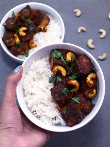 sticky red curry tofu rice bowls vegan gluten free vegetarian cashew coconut zenanzaatar recipe food blog