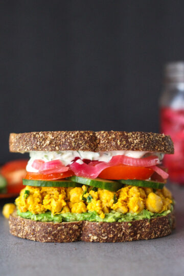 mediterranean chickpea salad sandwich vegan