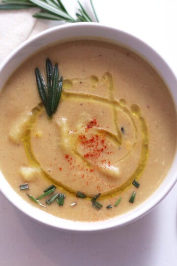 potato corn cauliflower chowder vegan vegetarian gluten free rosemary bisque soup zenanzaatar food blog recipe