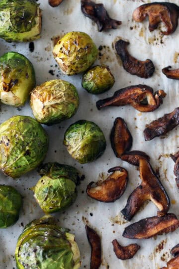 roasted brussels sprouts shiitake bacon maple dijon honey mustard balsamic vegan vegetarian appetizer zenanzaatar food blog recipe