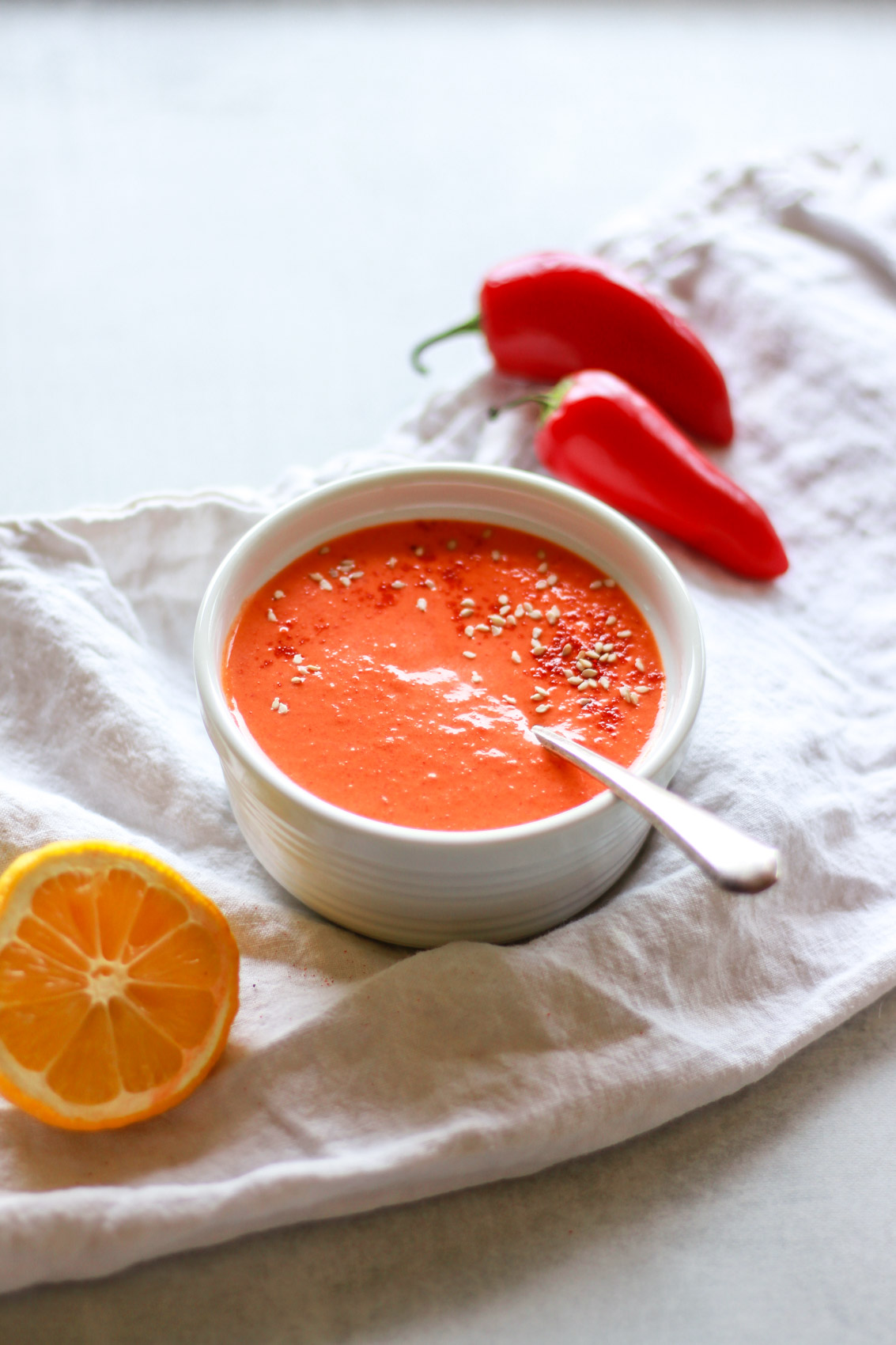This roasted red pepper tahini sauce is a vegan recipe that is super creamy, oil-free, and perfect over pasta. It is made of sesame paste and roasted red bell peppers.