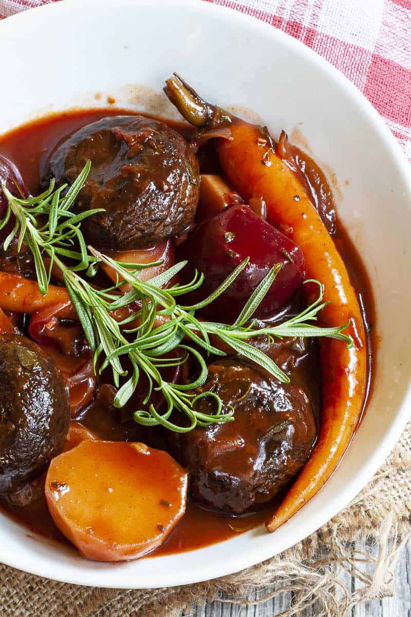 This vegan portobello pot roast makes a delicious vegan Thanksgiving main.