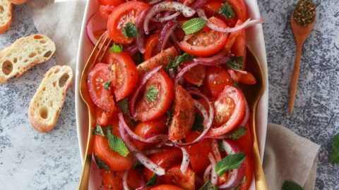 Middle Eastern Tomato and Red Onion Salad (Quick and Easy)